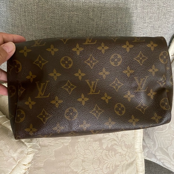Authentic Louis Vuitton Speedy - Picture 9 of 14